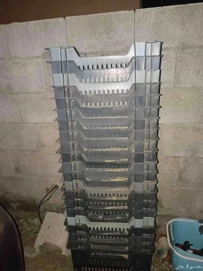 للبيع سلات خضار مستخدمه العدد حول 95 الاغلب نضيف 5