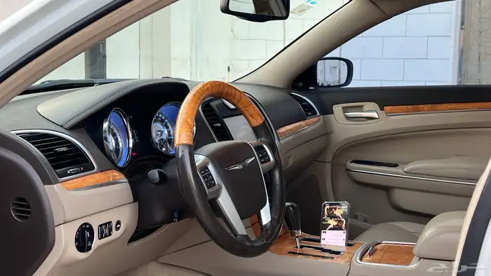 كرايزلر C300 2013 7