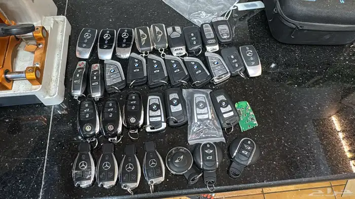 محل مفاتيح جده معارض السيارات لبرمجه مرسديس بورش bmw ا 0