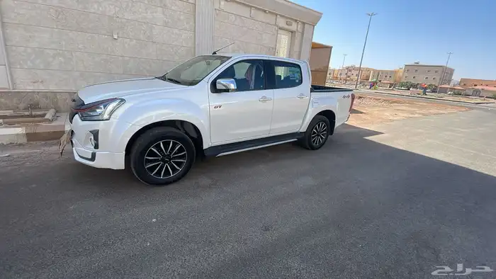 ايسوزو دمكس 2020 جي تي دبل وارد باخشب تشغيل عن بعد   مثبت س 4