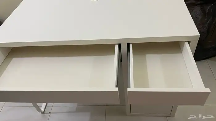 طاولة مكتب ايكيا 1