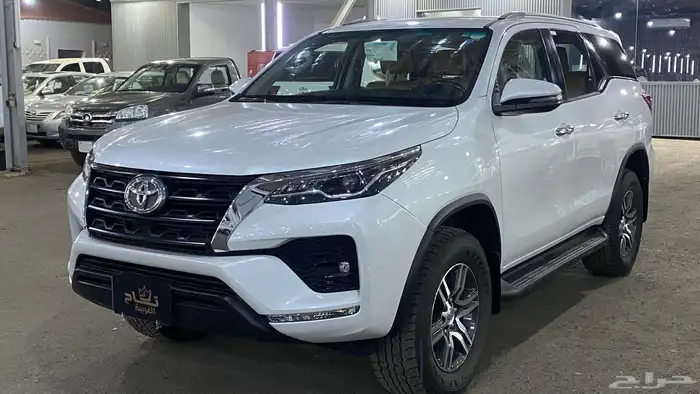 جيب تويوتا فورشنر 2023 6سلندر 1