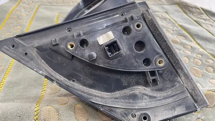 مراية اكسنت 2012-2017 يمين 1