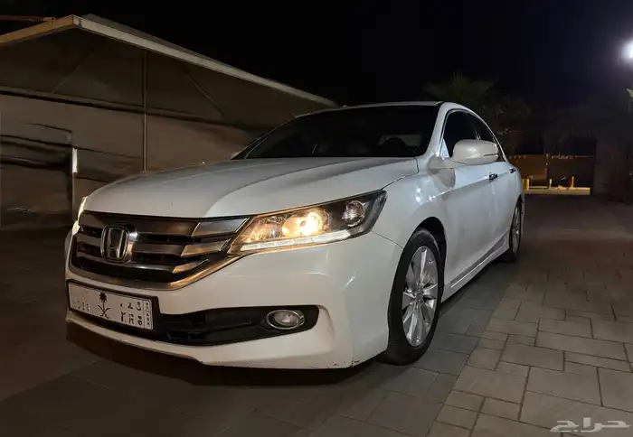 هوندا أكورد 2015   مالك أول   ممشى 208k 1