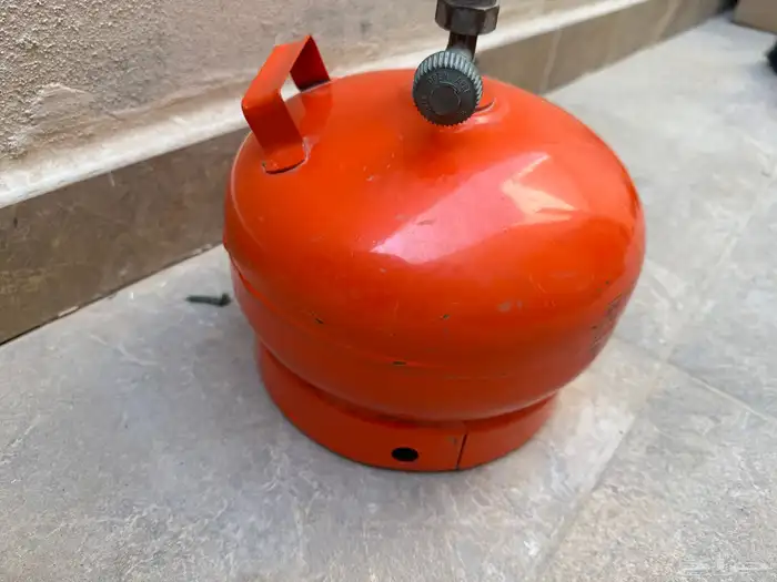 دافور ايطالي قديم ومركب كبير 0