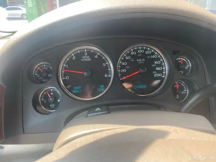 GMC يوكن للبيع 2014 نظيف 4