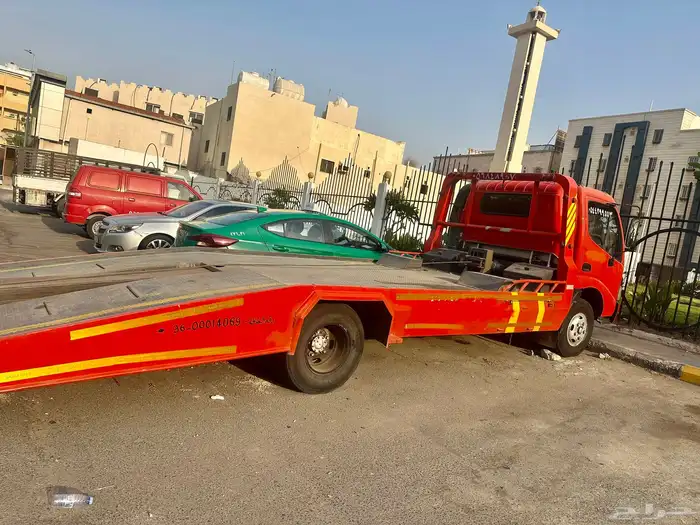 للبيع سطحة تيوتا 2010 6 متر مجدد ومفحوص المطلوب 40 الف 2