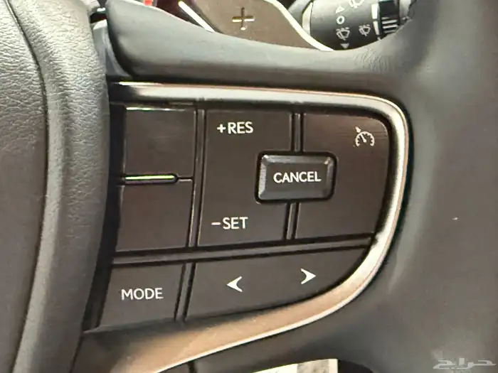 لكزس ES 350 فتحة سقف 2025 بنزين نظام 50-50 12