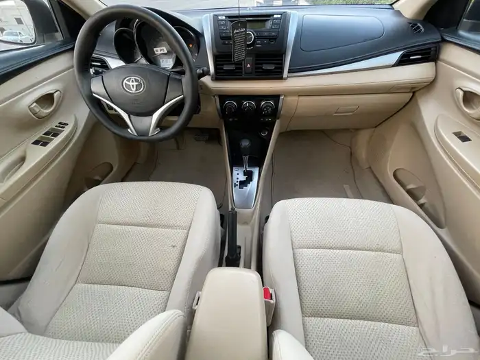 تويوتا- يارس- 2017- بنزين- تماتيك- قمه النظآفه 15