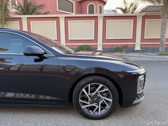 هونداي ازيرا كلاسيك 2025 سعودي شبه جديد 10