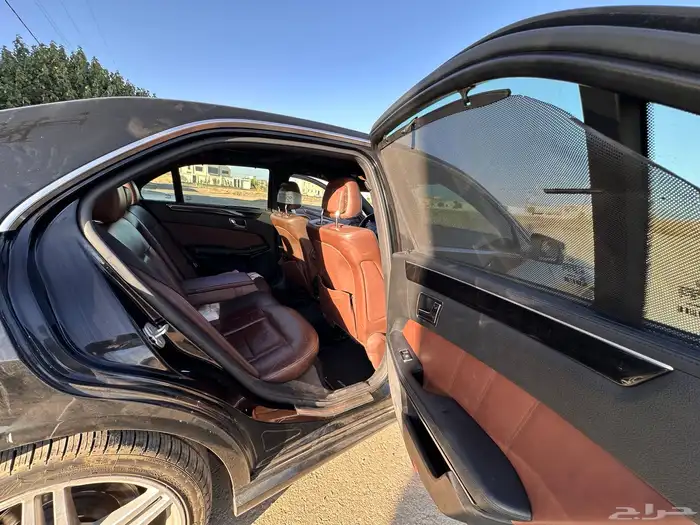 مرسيدس E300 2011 سيدان 10