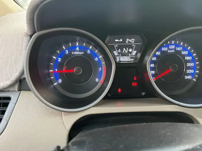 Hyundai elantra 2016 3