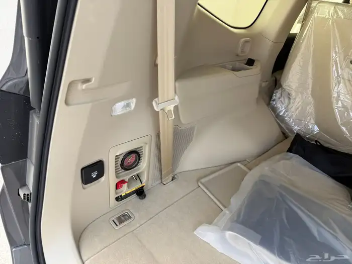 جي اكس ار المديل 2025 اصفاار ( صادر له لوحات ) رقم L4. 34