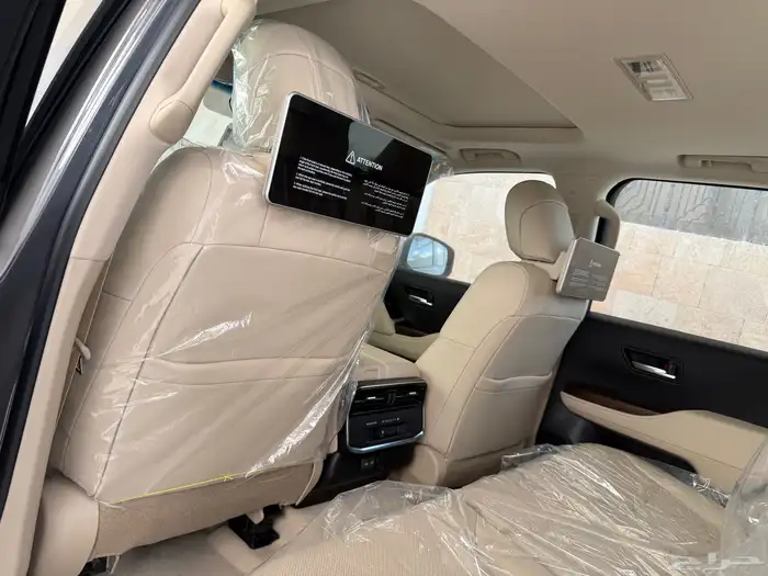 جي اكس ار المديل 2025 اصفاار ( صادر له لوحات ) رقم L4. 24