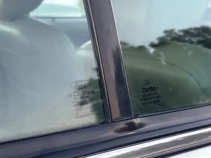 فورد ماركيز 2011 نضيف فل كامل 93