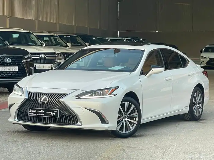 لكزس ES300 هايبرد 2021 ممشى 40 الف فقط 0