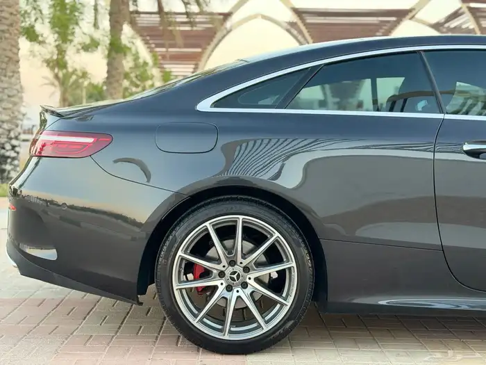 مرسيدس كوبيه E200 2023 كالجديد 10