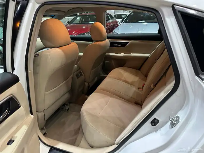 نيسان التيما موديل 2013 ممشى قليل نظيف 16