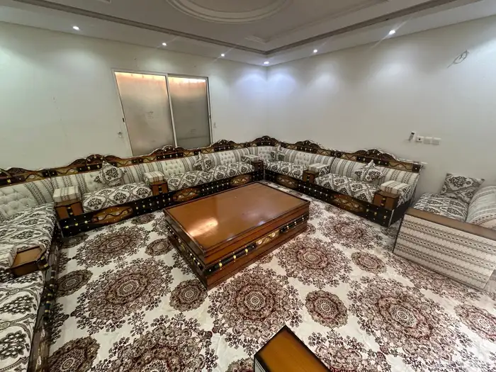 كنبات ومجالس ومطابخ وغرف نوم 2