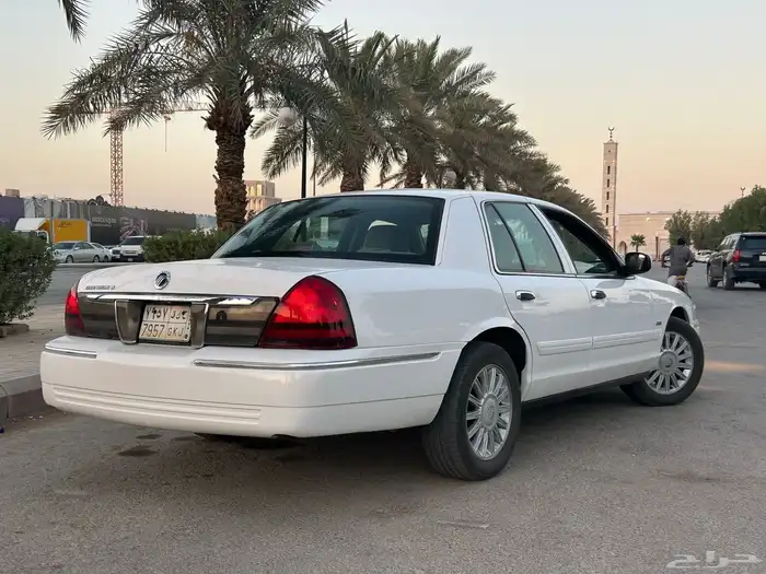 فورد ماركيز 2011 نضيف فل كامل 81