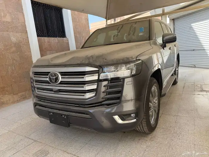 جي اكس ار المديل 2025 اصفاار ( صادر له لوحات ) رقم L4. 0