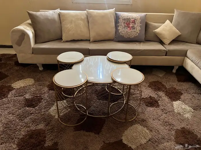 كنب صاله مع زوليه مع طاولات خدمه 2