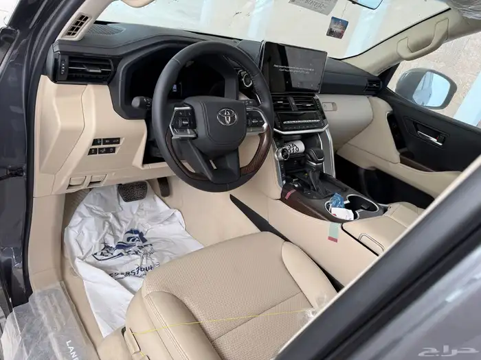 جي اكس ار المديل 2025 اصفاار ( صادر له لوحات ) رقم L4. 16