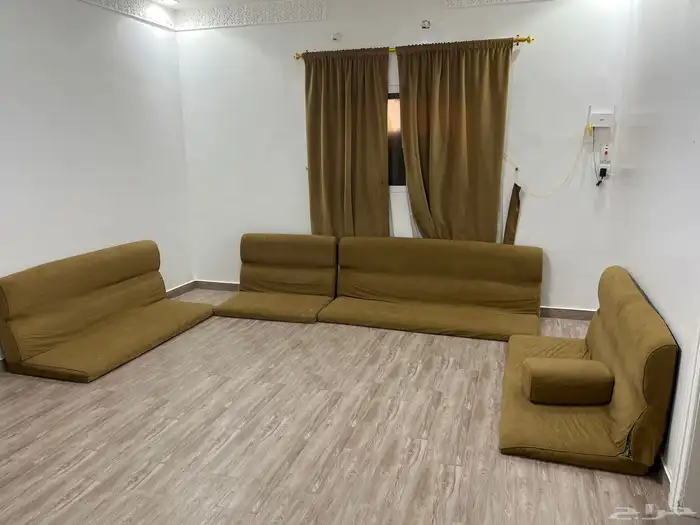مجلس مع استرا 0