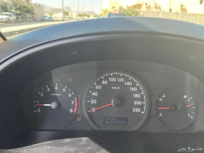 اتش ون للبيع نضيف جدا والله الحمد 0