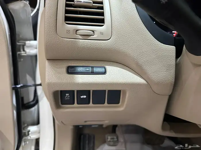 نيسان التيما موديل 2013 ممشى قليل نظيف 9