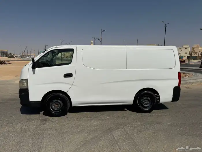 باص نيسان اورفان 3