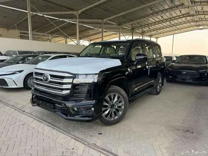 لاندكروزر (2025) L5 خليجي الساير كاش وأقساط البنوك 0