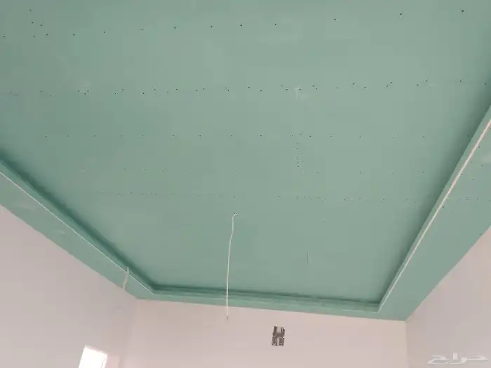 Suspended ceiling squares measuring sixty by sixty 3