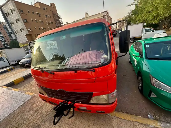 للبيع سطحة تيوتا 2010 6 متر مجدد ومفحوص المطلوب 40 الف 1