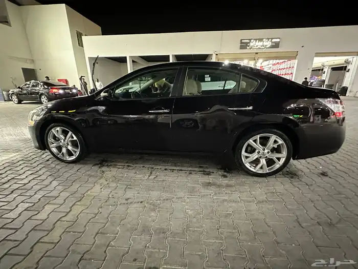 نيسان مكسيما وكاله بودي ومكينه وجير موديل 2013 1