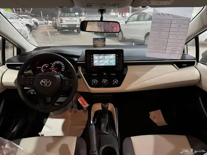 تويوتا كورلا XLI المطور جنوط بنزين 2025 5