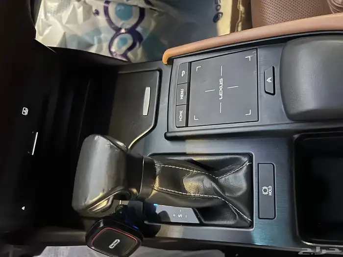 لكزس ES 250 2019 استاندر 12