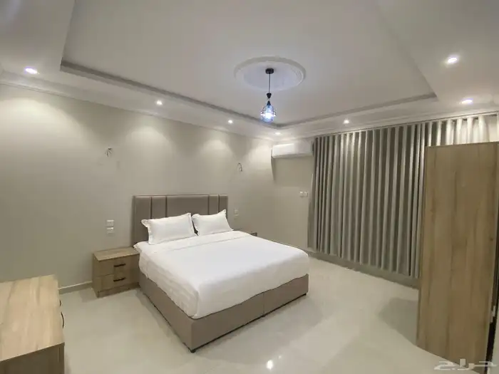 شقه وغرف مفروشه بالسلام قرب جامعة طيبه وجميع المستشفيات 0