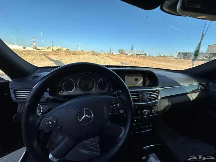 مرسيدس E300 2011 سيدان 5