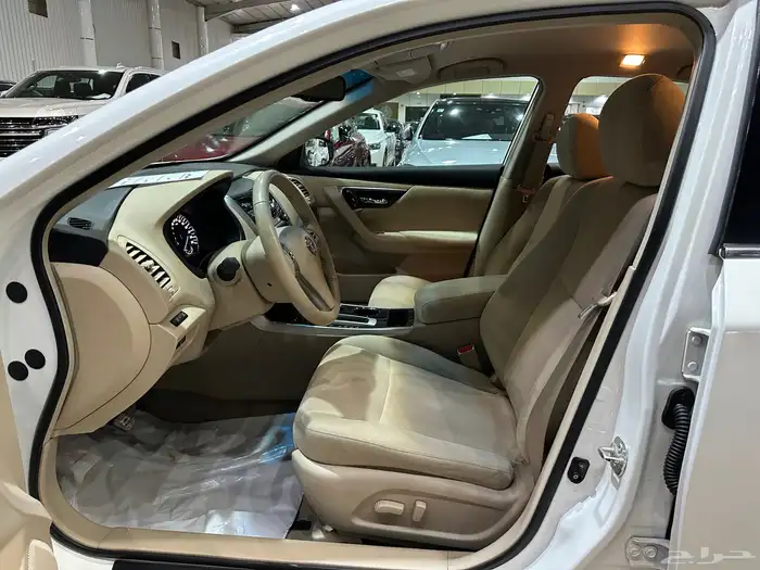 نيسان التيما موديل 2013 ممشى قليل نظيف 12