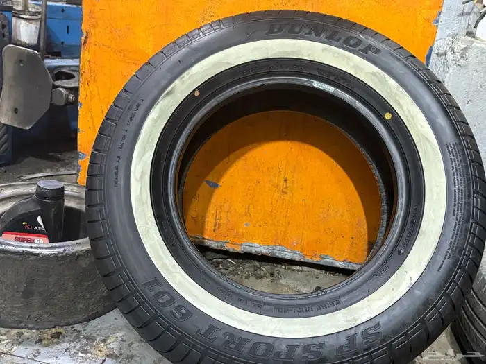 4طقم كفرات دنلوب ياباني ابو خط مقاس 225 70 15 4