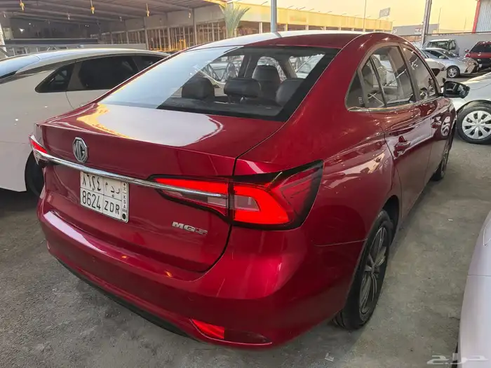 ام جي 5 فل كامل سيارة نظيفة ممشي 97 الف كيلو موديل 2022 3