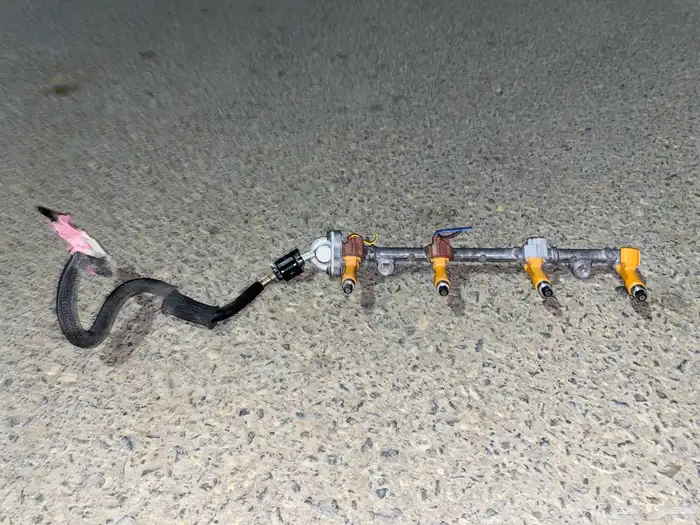 اعرض لكم بخاخات كامري 2011 0