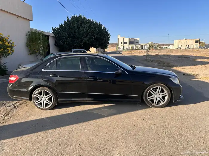 مرسيدس E300 2011 سيدان 4