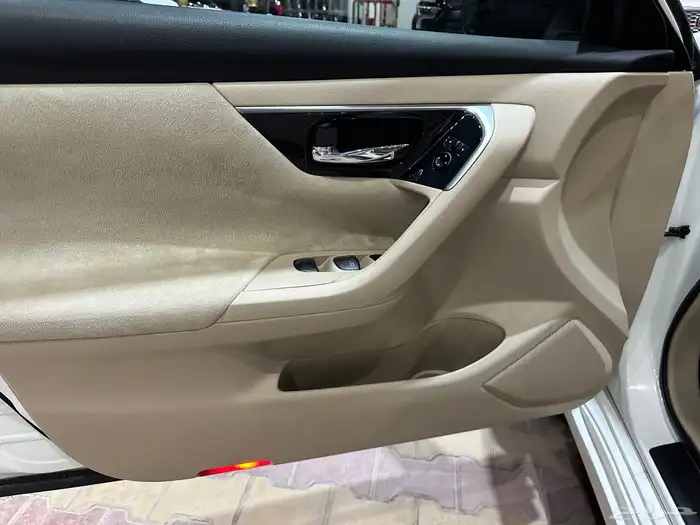 نيسان التيما موديل 2013 ممشى قليل نظيف 15