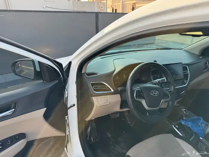 اكسنت للبيع الموديل 2021 فل كامل ماشيه 106 الف 4