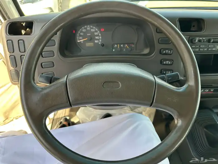 باص ميتسوبيشي روزا موديل 2003 بنزين نظيف 5