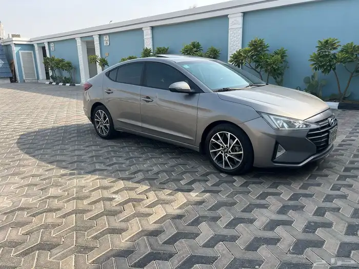 للبيع هيونداي النترا 2019 2