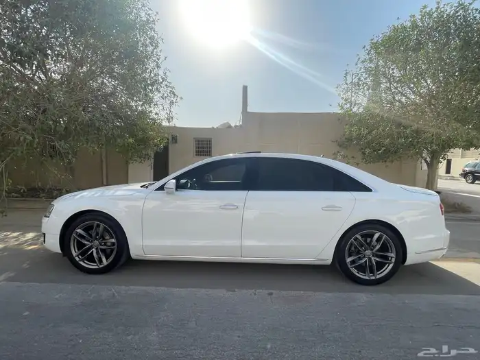 اودي A8 4