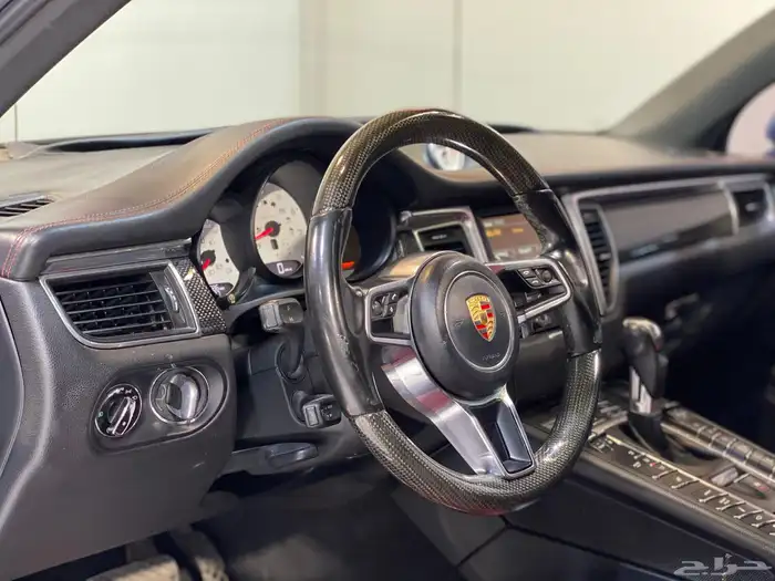 بورش ماكان S 2015 بحالة نظيفة 8